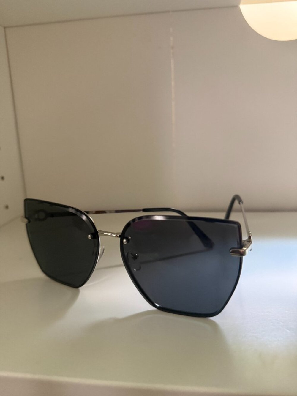 Stylish Black Tinted Women's Sunglasses